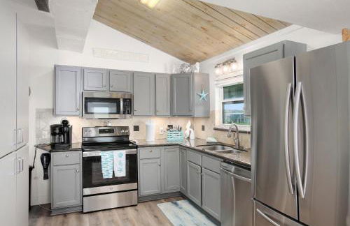 6 Bedroom plus Crows Nest with Beach View - Foto 14