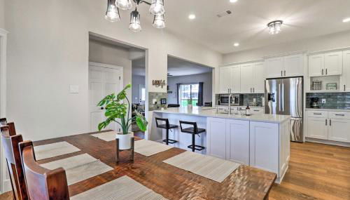 Modern Lakehouse with Stunning Views and Hot Tub! - Foto 3