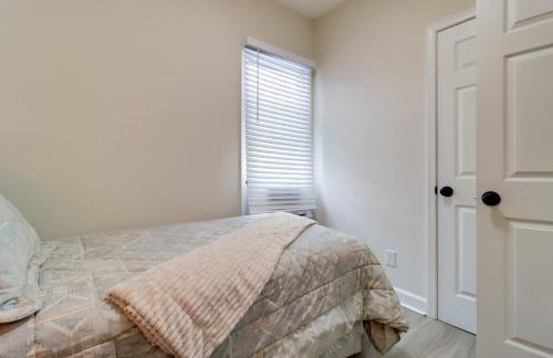 Modern Updates and Great Location! Detroit Duplex - Foto 20