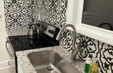 Renovated 1 Bedroom in Forest Hills - A - Foto 27