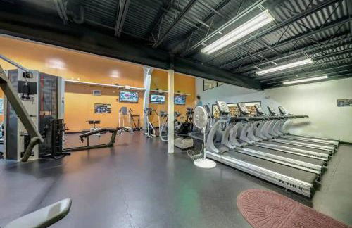 Golf Course Views w Fireplace & Resort Amenities - Foto 30