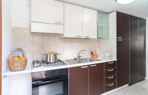 Cozy Home In Torraca With Wifi - Photo 18