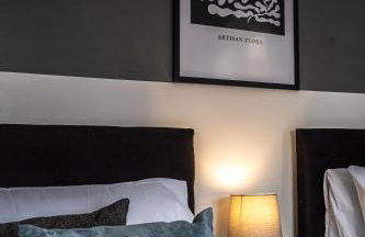 Contractors Retreat 3 bedroom house, sleeps up to 7, free parking - Foto 74