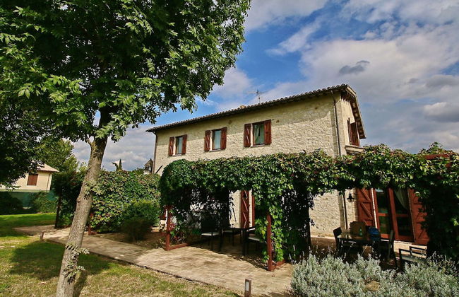 Swim, Savor, and Stroll in Umbria - Foto 38