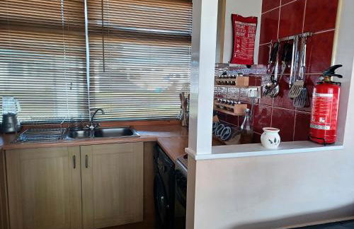 Waves And Woods Holiday Home - Foto 8