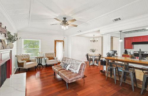 3BD Farmhouse Country Living - Pool Patio Firepit - Foto 3