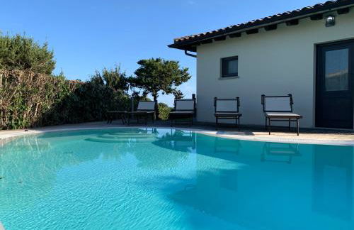 Villa vista mare con piscina - Foto 2