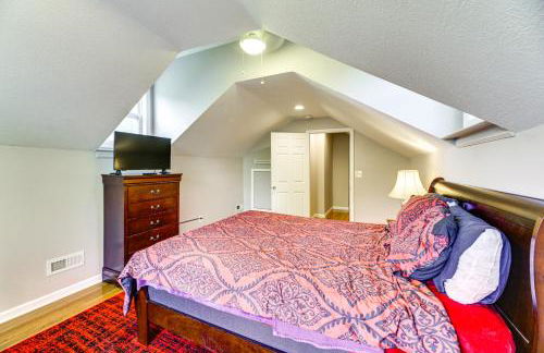 Large Yard with Pond Family Retreat in New Albany! - Foto 34