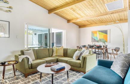 Lloyd by Avantstay Palm Spring Paradise w/ Pool, Large Yard & Table Tennis! Permit#3779 - Foto 16