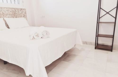Malaga Sunshine Rentals - Beach Front Penthouse II - Fuengirola - Foto 12