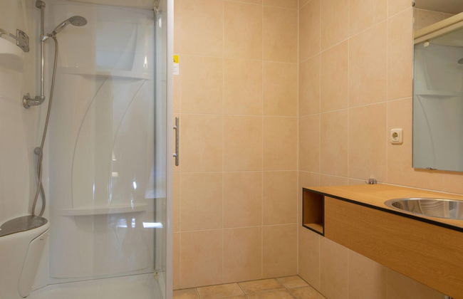 Bungalow Near Breda & De Biesbosch Park - Photo 11