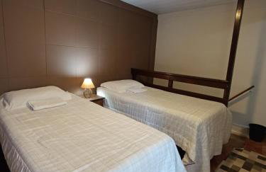 Hospedagem Doce Lar - Casa Azaleia - Foto 11