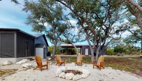 Secluded home with firepit, gas grill, central AC, game room, W/D - Foto 4