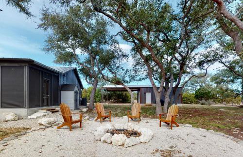 Secluded home with firepit, gas grill, central AC, game room, W/D - Foto 4