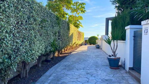 Modern flat with swimming pool terrace and equipped solarium - Foto 3, Garden, Garden view