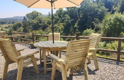 Wonderfully situated in the heart of Exmoor - Photo 2