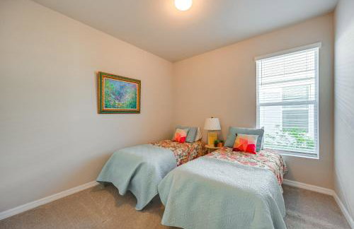 Near River & Parks: LaBelle Family Home w/ Patio - Photo 19