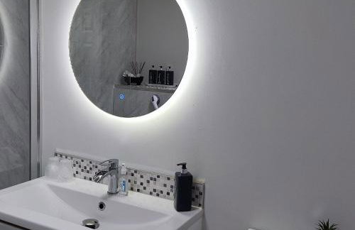 Self-Contained Holiday Accommodation in the Heart of Easingwold with Parking - Foto 17