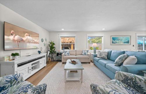 Island Oasis with Heated Pool Private Tiki Bar! - Foto 2