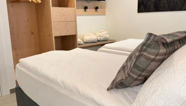 Appartamento Marrone Commezzadura - Foto 5, wardrobe