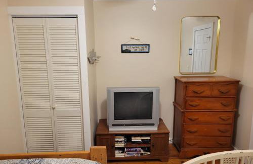 4 Seasons 4 bedroom lake level home - Foto 22