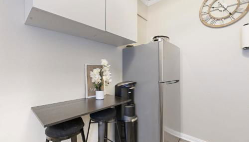 Outdoor Oasis with Pool and Hot Tub Perris Getaway - Foto 5