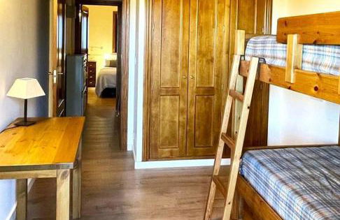 Bonita planta baja con vistas panorámicas y piscina - Foto 27