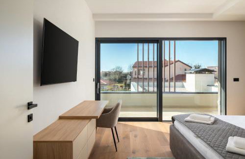 Villa Levita with Pool - Photo 27