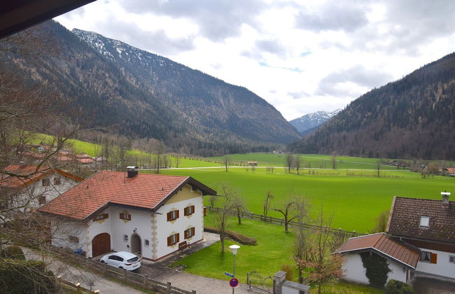 Bavarian Alpine Hideaway - Photo 35