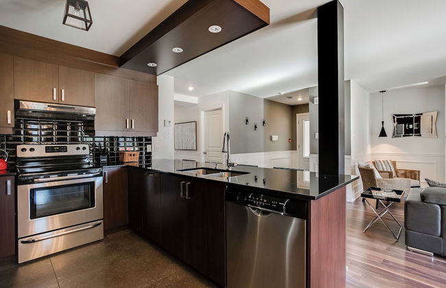 Slopeside Condo - Photo 5