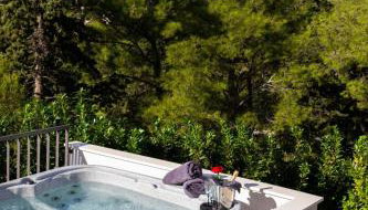 Luxe villa with pool, jacuzzi, and sauna - Foto 3