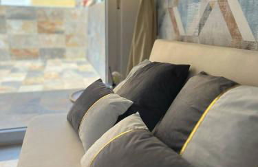 URBAN Estudio elegante con terraza - Photo 4