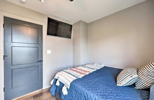 Lavish Riverfront Escape with Gas Grill! - Foto 32