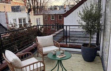 Center City Trinity with Roof Deck, Patio & Workspace - Foto 9