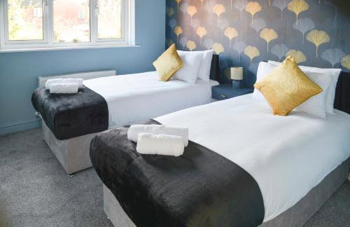 Huntsfield House- Stunning Modern 4 Bedroom House Suitable for Work and Leisure Stays - Foto 8