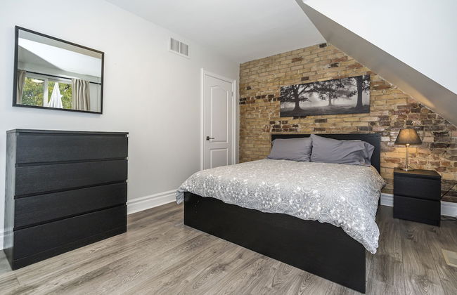 St Annes Suites - Photo 15