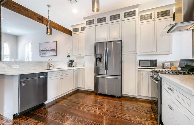 Spacious Townhouse close to FQ & City Hot Spots - Foto 12