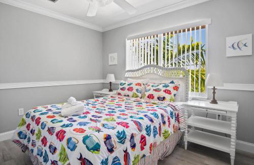 NEW!Paradise PalmsDockPoolKayaks GrillView! - Foto 46