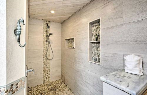 Canal Waterfront Home with Private Pool and Dock! - Foto 15