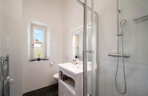 REF 1831 - Cannes Center - Villa for rent - Foto 16