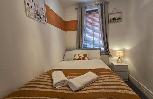 Spacious 3BR Sleeps 6 Ideal for All Stays - Foto 6