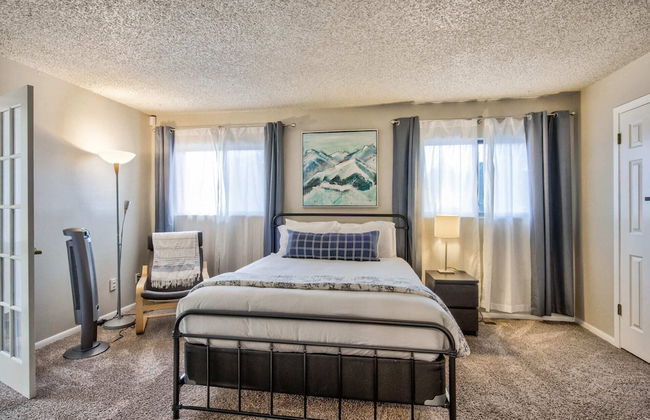 3brcentral Neighborhoodparks&hiking! - Photo 7