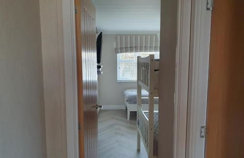 Routh 2-Bed Luxury Lodge Hot Tub & Lake View - Foto 32