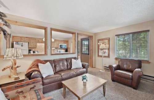 Trapper 8: Cozy 4-Bedroom Condo, 1 Minute to Yellowstone, perfect for 8 guests. - Foto 3