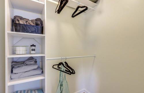 2 Mi to Town Bright Home with Deck in McDonough! - Foto 17