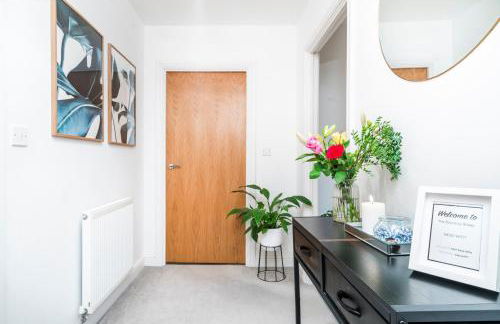 TheCountingSheep - Heathrow in 15 mins - Glass Balcony - Dedicated Workspace - Foto 24