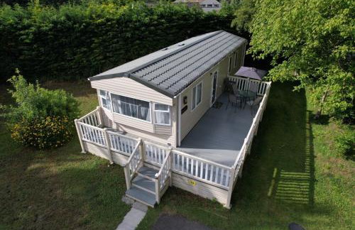 Tranquil Retreat at River Valley Country Park - Photo 2