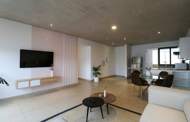 w Picturesque 2BR With Balcony in Miraflores - Photo 37