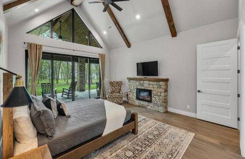 Game Room and Hot Tub! Lakefront Monkey Island Haven - Foto 19