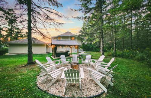 Cozy Retreat HotTub, FirePit, Arcade Fun & Dogs! - Foto 67